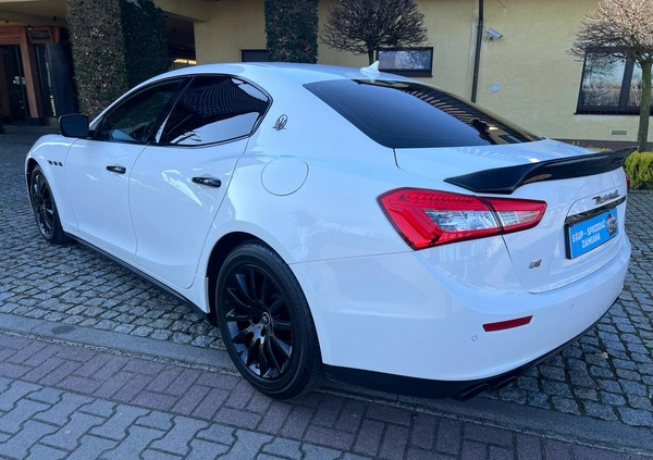 Maserati Ghibli cena 119900 przebieg: 88500, rok produkcji 2015 z Krotoszyn małe 211